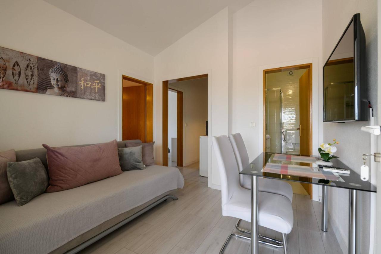 Somi Apartment *