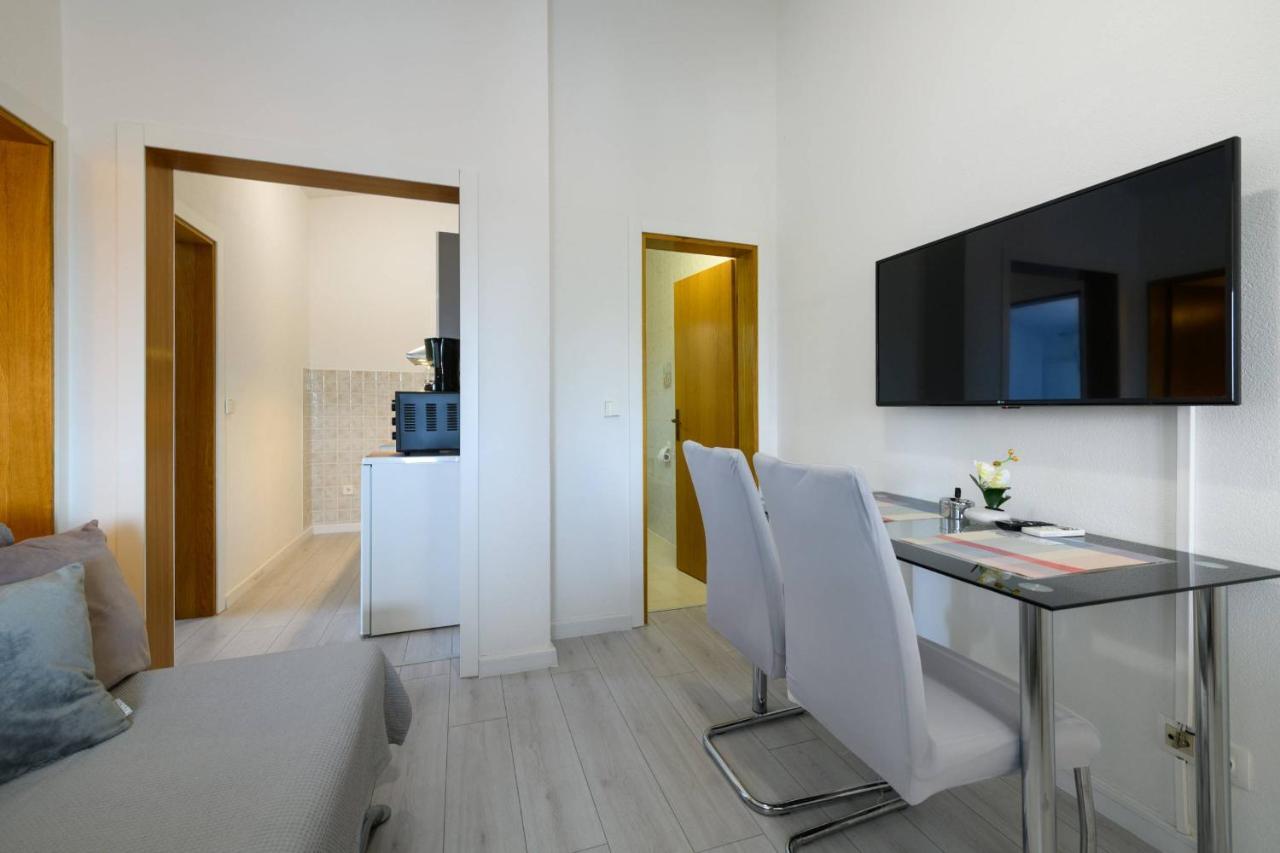 Apartment Somi *